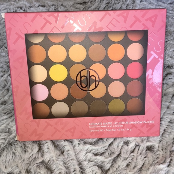 •BH Cosmetics Matte Palette• - Picture 1 of 4